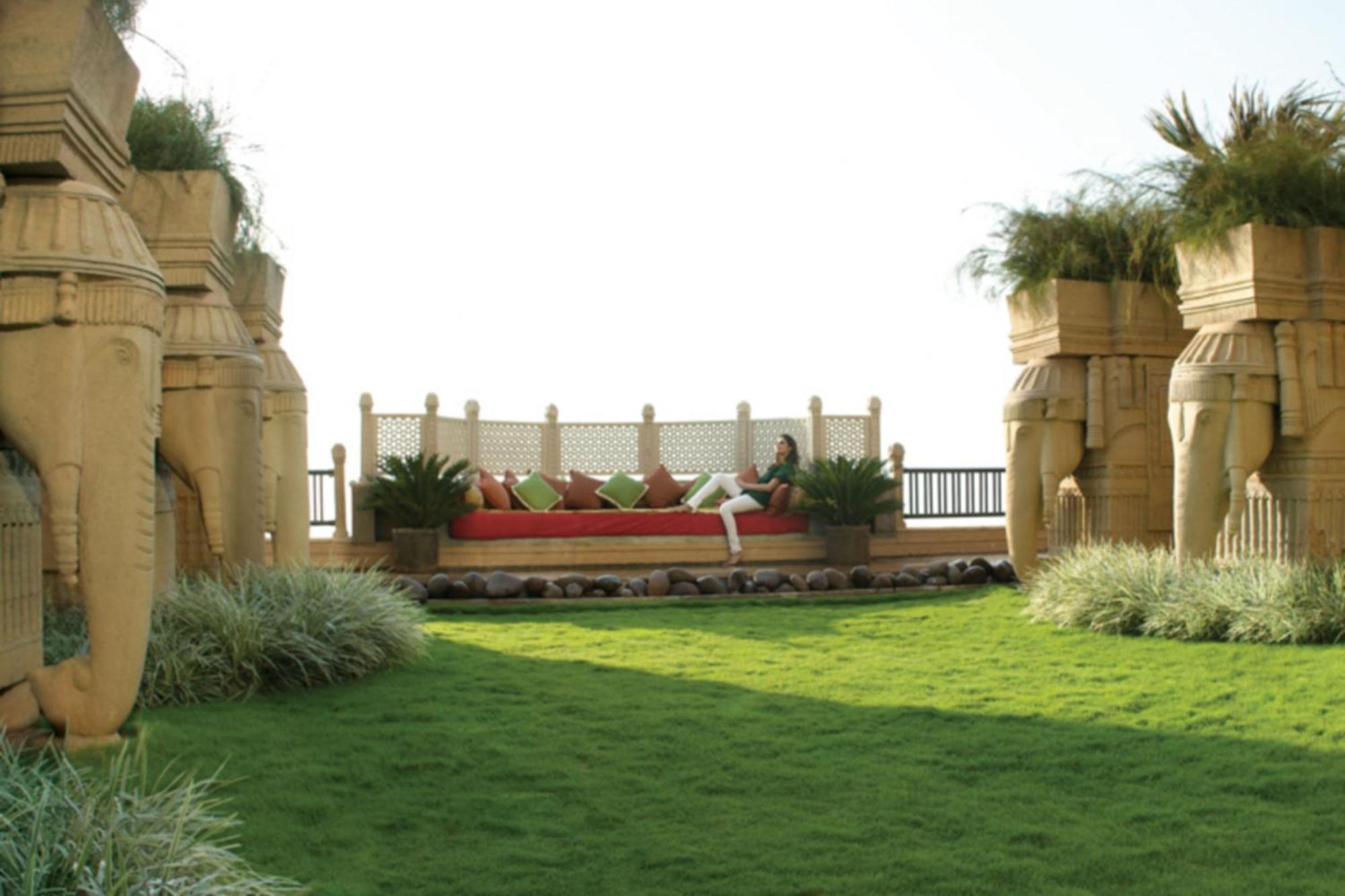 Hyderabad Marriott Hotel&Convention Centre Exterior foto
