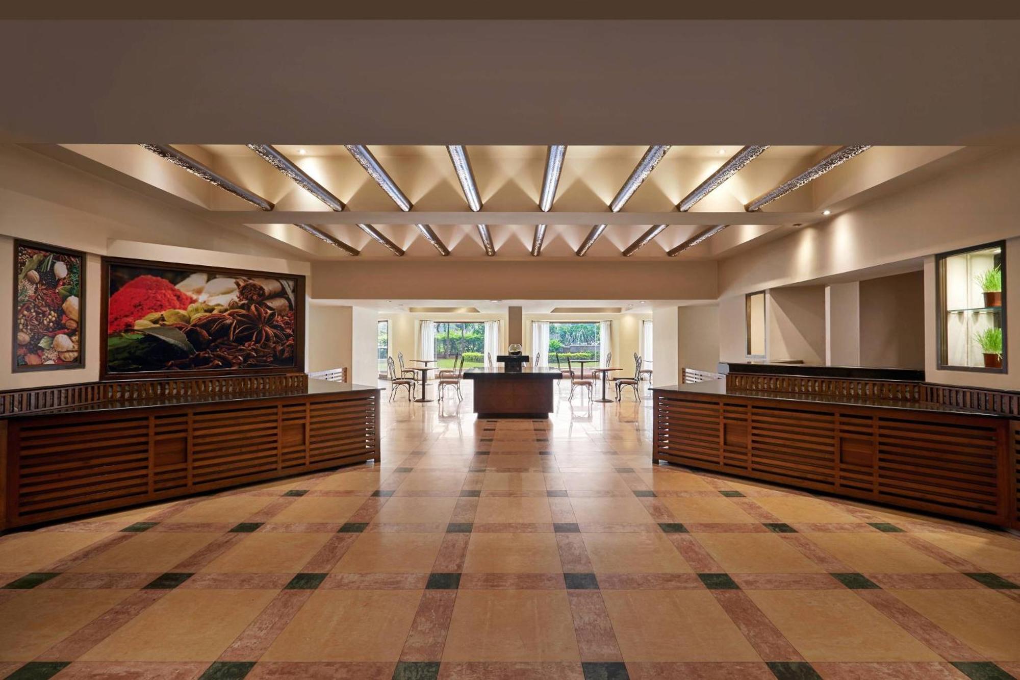 Hyderabad Marriott Hotel&Convention Centre Exterior foto